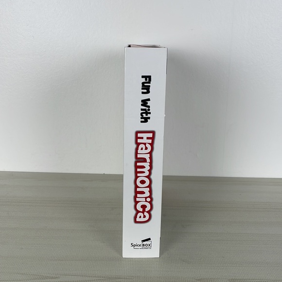 Spice Box Fun with Harmonica learn to play 13 classic songs - Picture 2 of 6